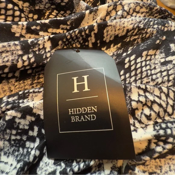 NWT Hidden Brand Maxi Dress with Cowl Neck Size Large - Picture 4 of 4